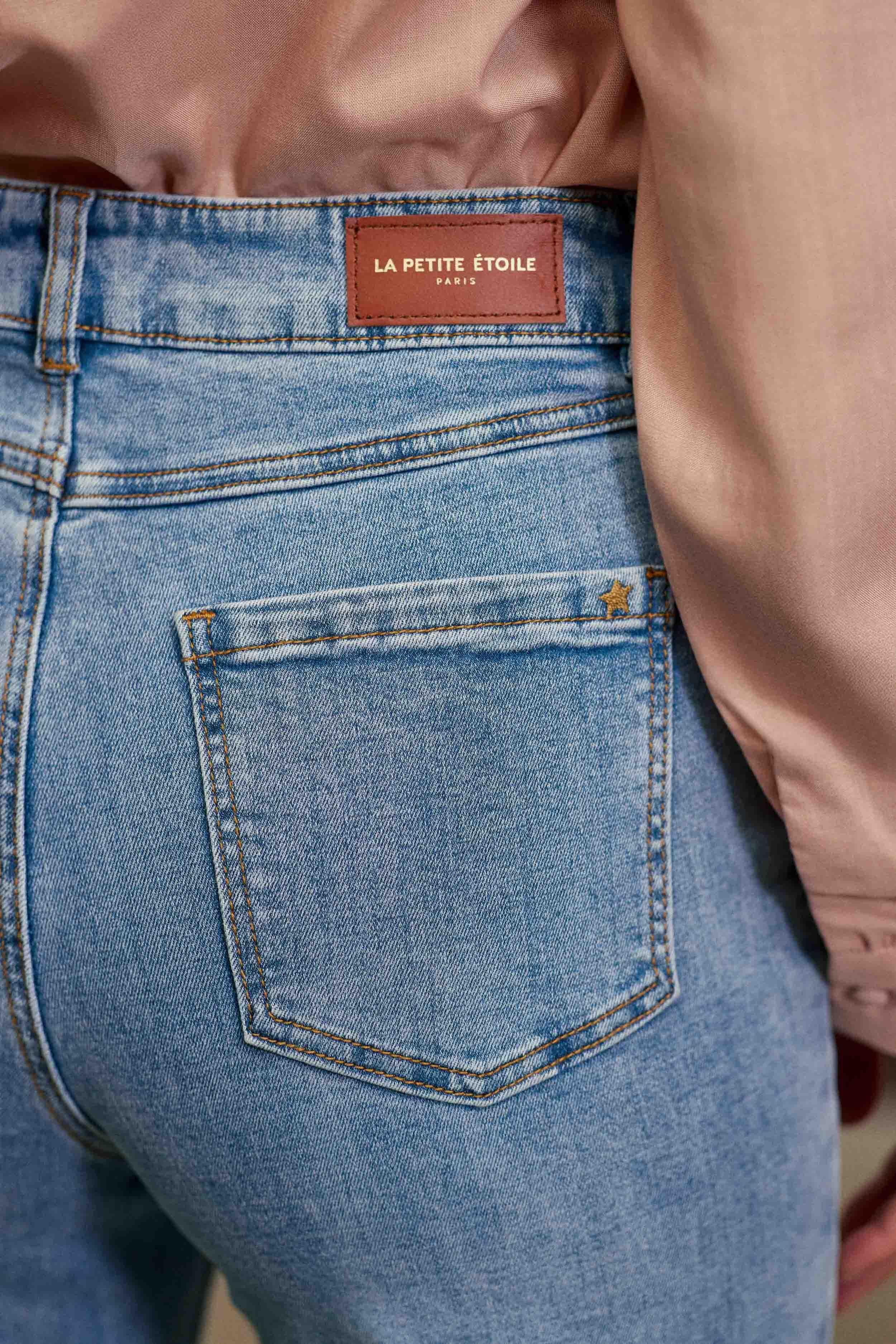 Peyton - Jean flare - Image 5