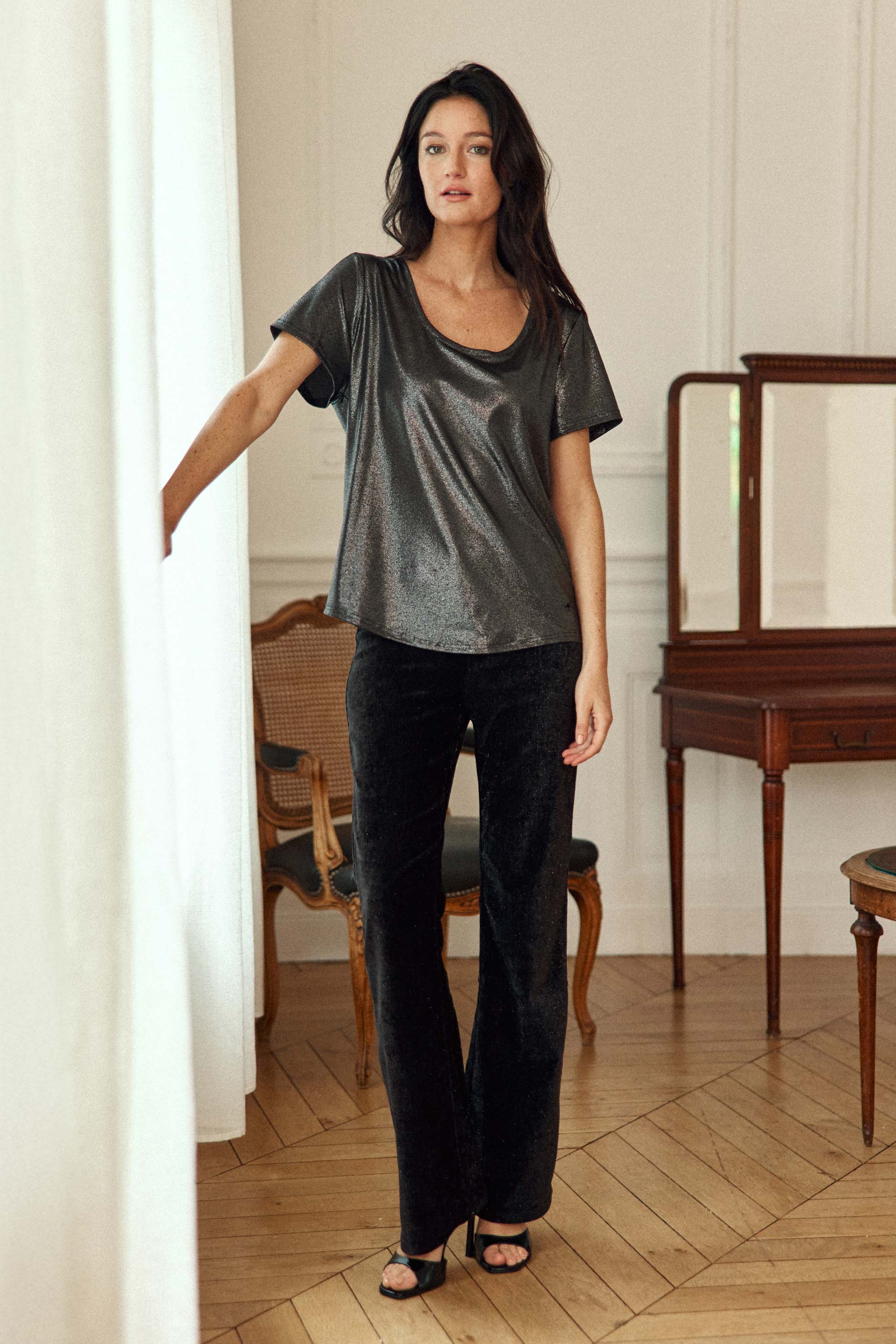 Tia - T-shirt - Image 3