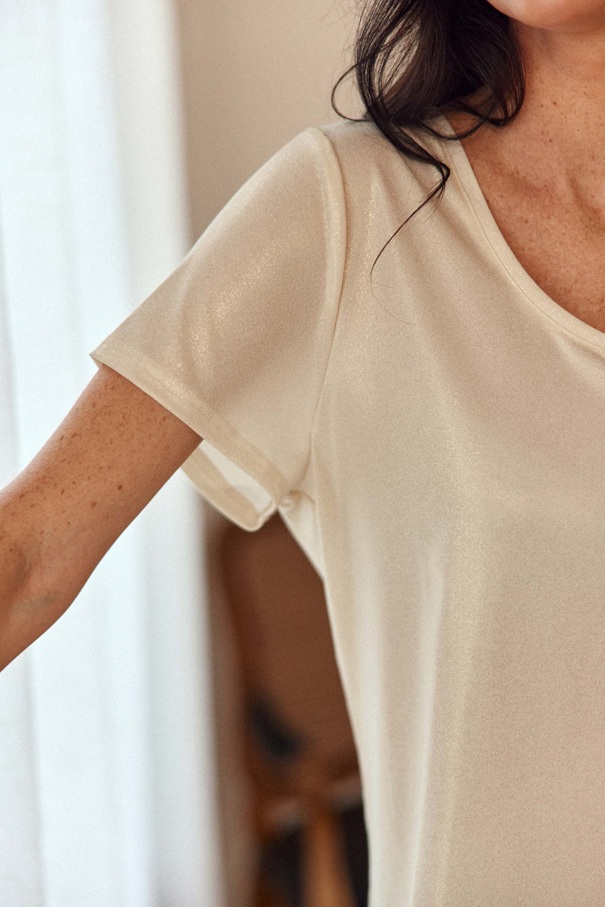 Tia - T-shirt - Image 3