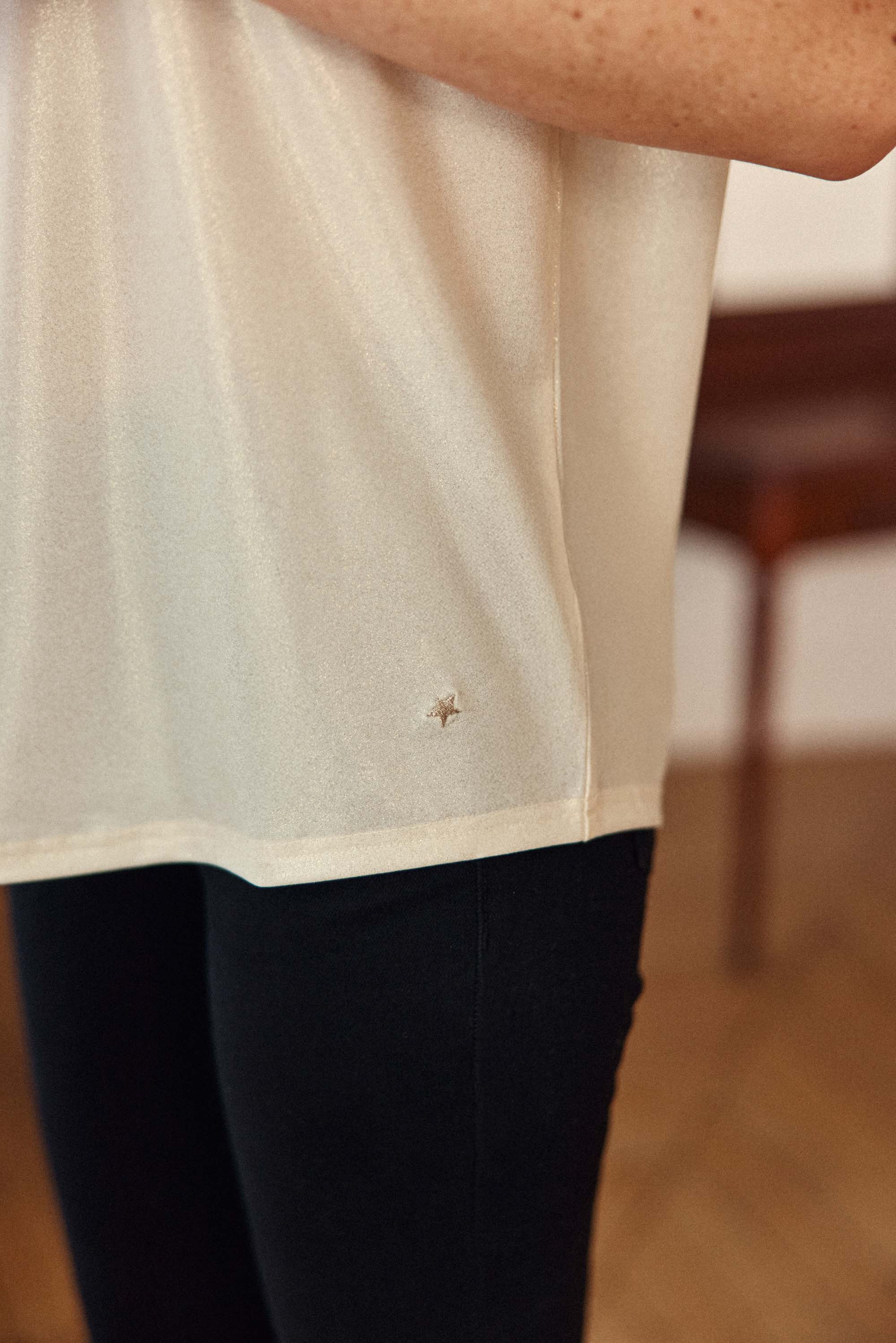 Tia - T-shirt - Image 4